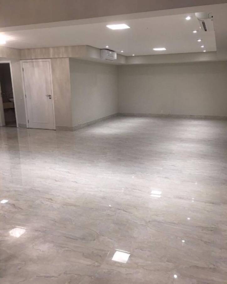 Apartamento à venda com 3 quartos, 220m² - Foto 2