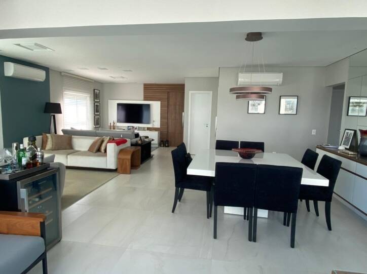 Apartamento à venda com 3 quartos, 200m² - Foto 11