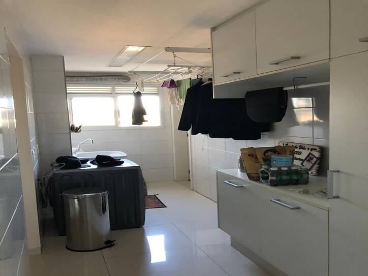 Apartamento à venda com 3 quartos, 202m² - Foto 13