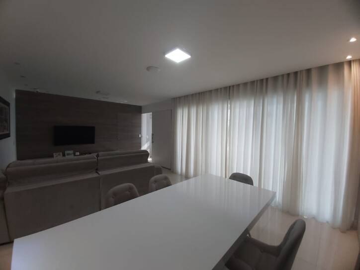 Apartamento à venda com 3 quartos, 156m² - Foto 2