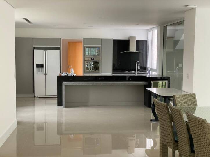 Casa à venda e aluguel com 5 quartos, 560m² - Foto 7