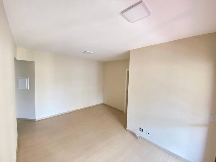 Apartamento para alugar com 3 quartos, 80m² - Foto 1