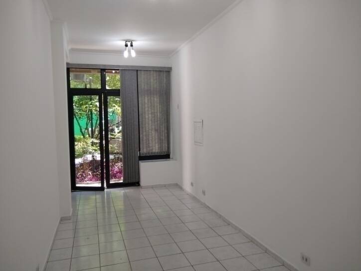 Loja-Salão para alugar, 97m² - Foto 25