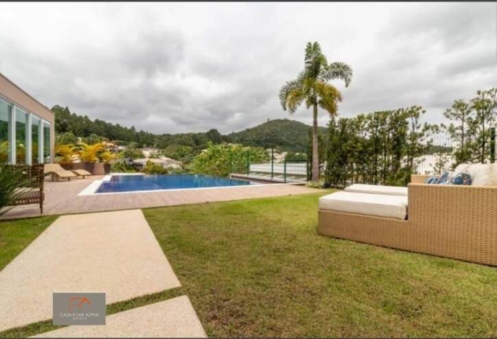 Casa à venda e aluguel com 5 quartos, 740m² - Foto 3