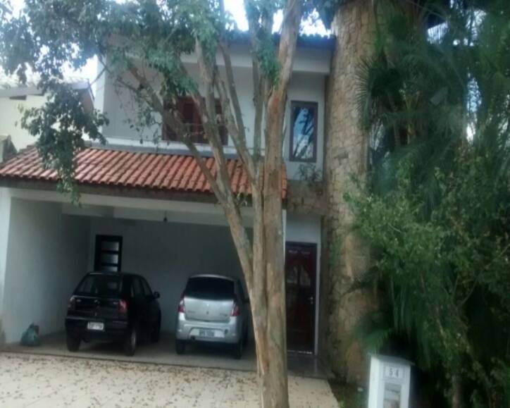 Casa à venda com 4 quartos, 380m² - Foto 1