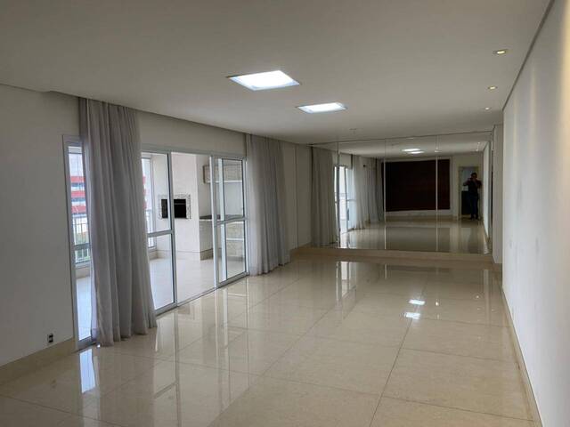 Apartamento para Venda em Santana de Parnaíba - 1