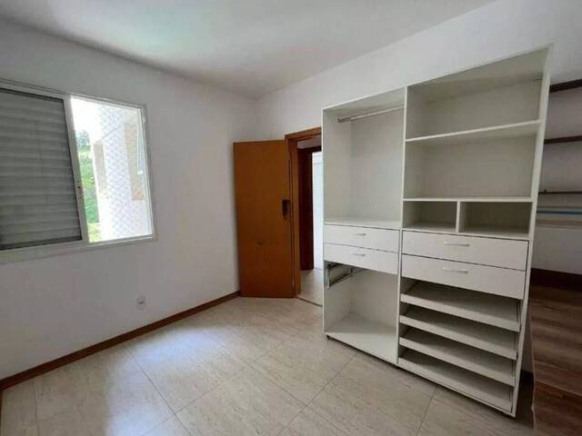 Apartamento para Venda em Santana de Parnaíba - 2