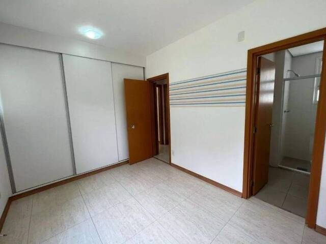 Apartamento para Venda em Santana de Parnaíba - 3