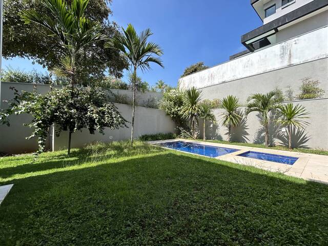 Casa para Locação em Santana de Parnaíba - 2