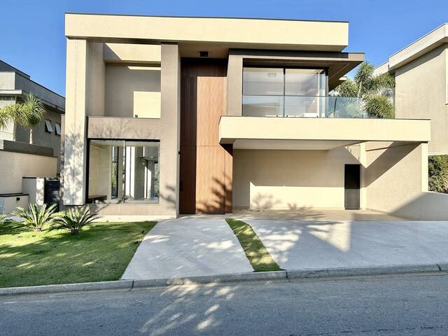 Casa para Venda em Santana de Parnaíba - 3