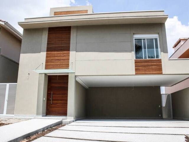 Casa para Venda em Santana de Parnaíba - 1