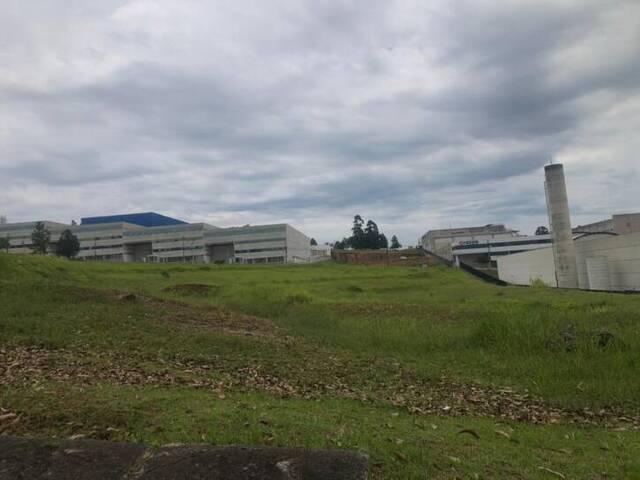 Terreno para Venda em Santana de Parnaíba - 4